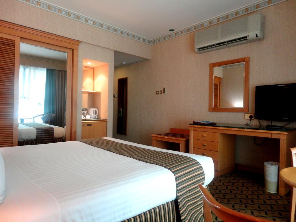 Beach Bay Hotel Muscat Exterior photo